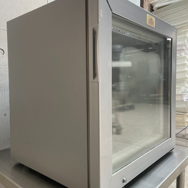 Alamo SD55 Countertop Glass Door Display Freezer - Image 5