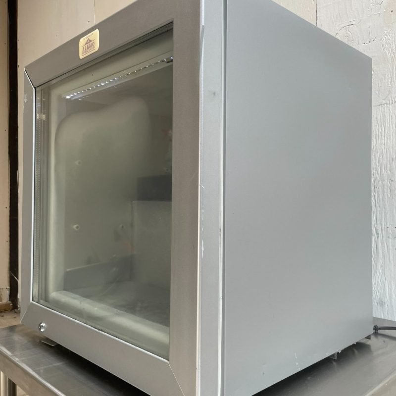 Alamo SD55 Countertop Glass Door Display Freezer - Image 6