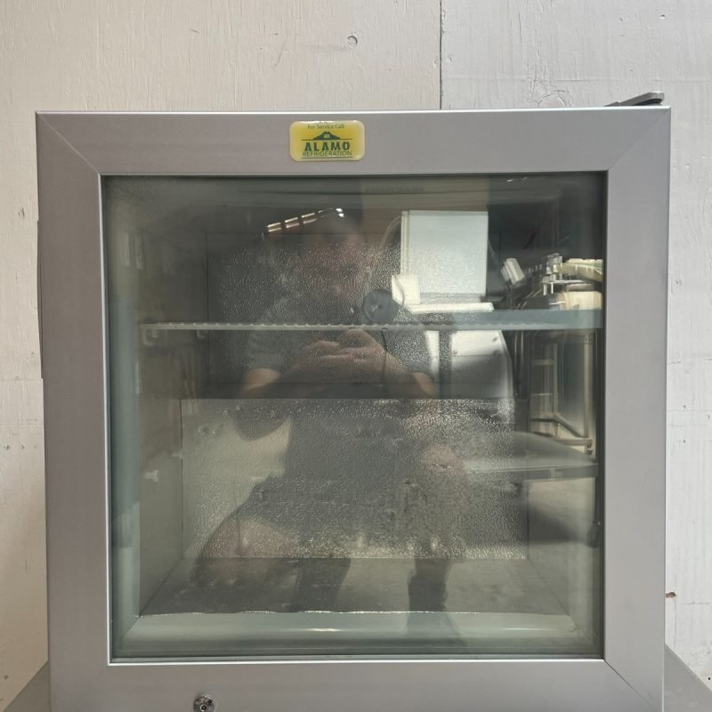 Alamo SD55 Countertop Glass Door Display Freezer - Image 4
