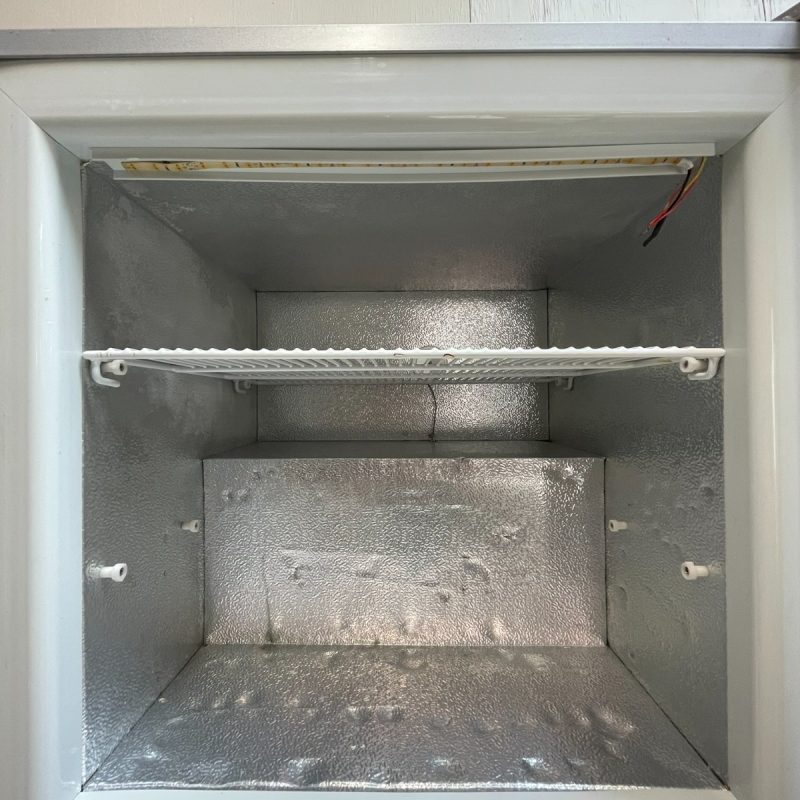Alamo SD55 Countertop Glass Door Display Freezer - Image 10