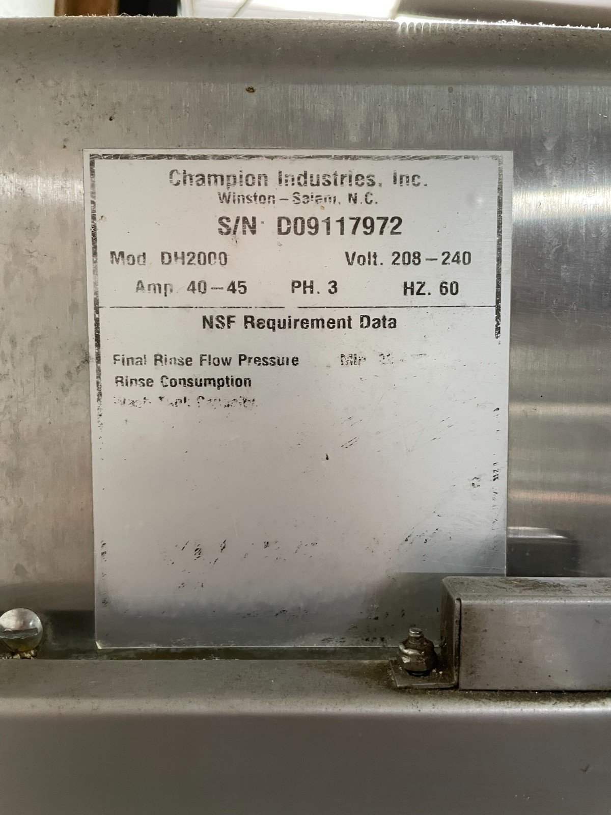 Champion DH2000 High Temp Door Type Dishwasher - Image 7