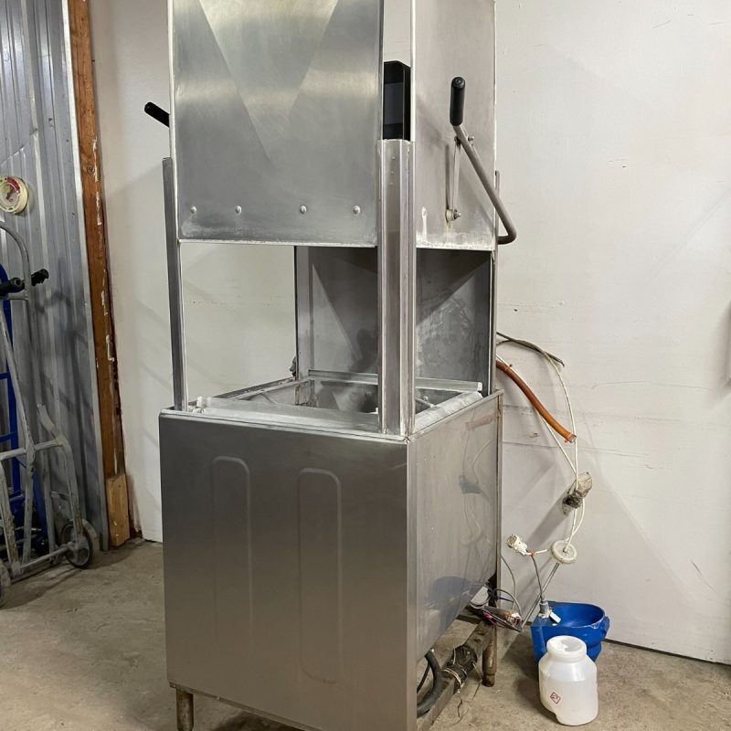Champion DH2000 High Temp Door Type Dishwasher - Image 9