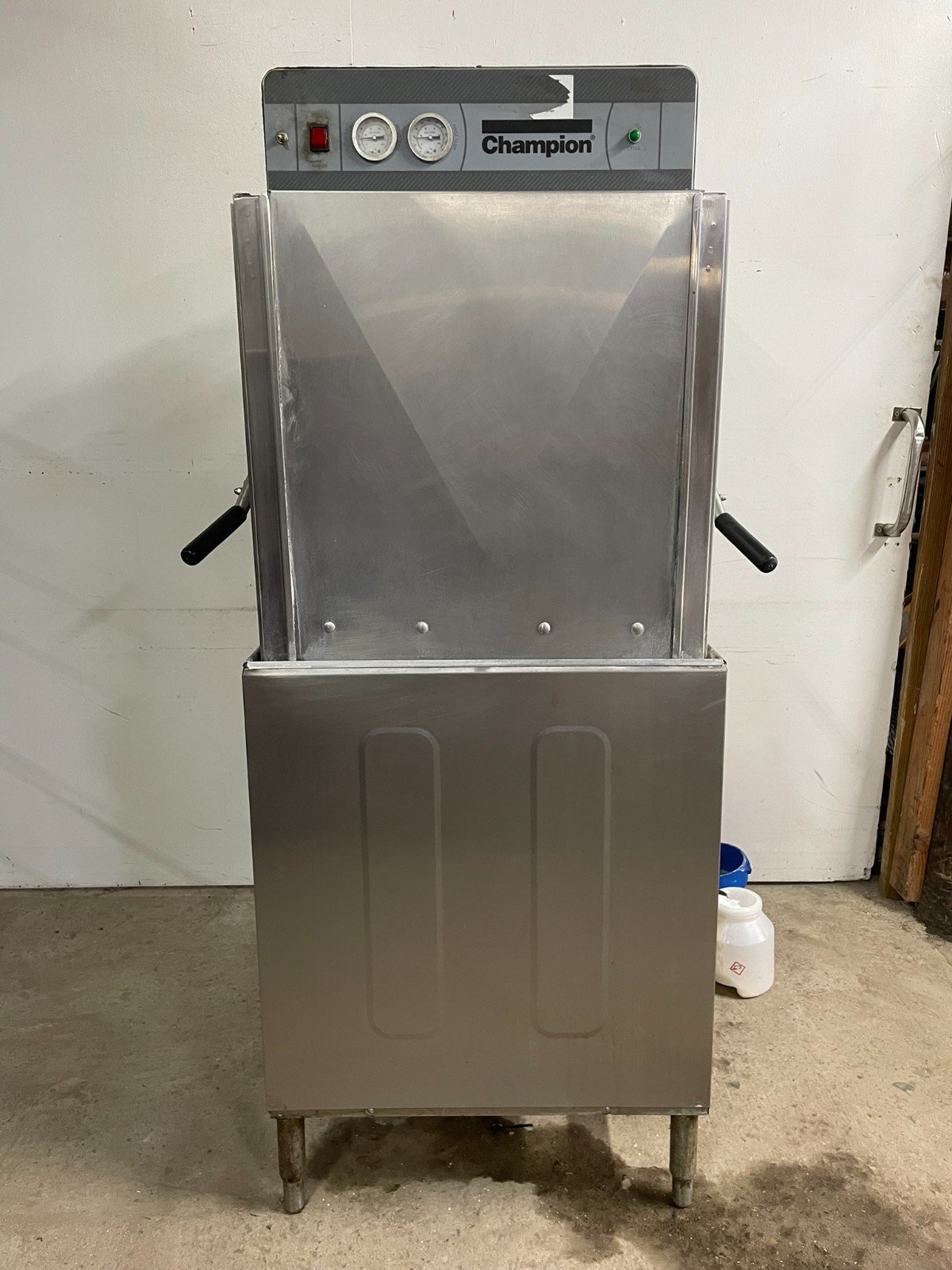 Champion DH2000 High Temp Door Type Dishwasher