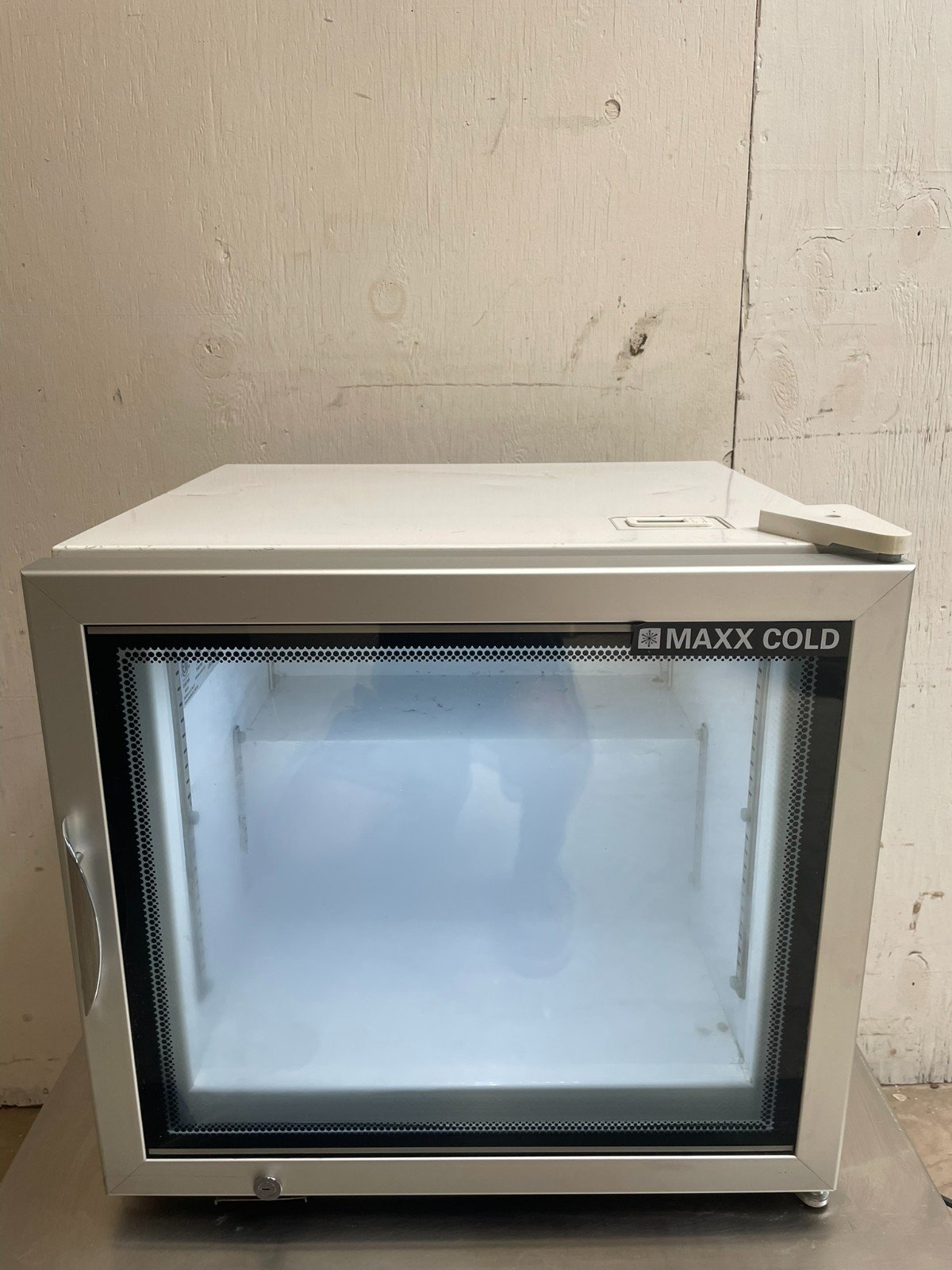 Maxx Cold MXM1-2F Countertop Glass Door Display Freezer