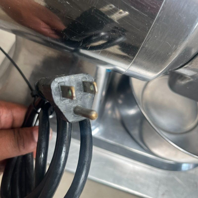 Fama Electric Hard Cheese Grater - Image 8