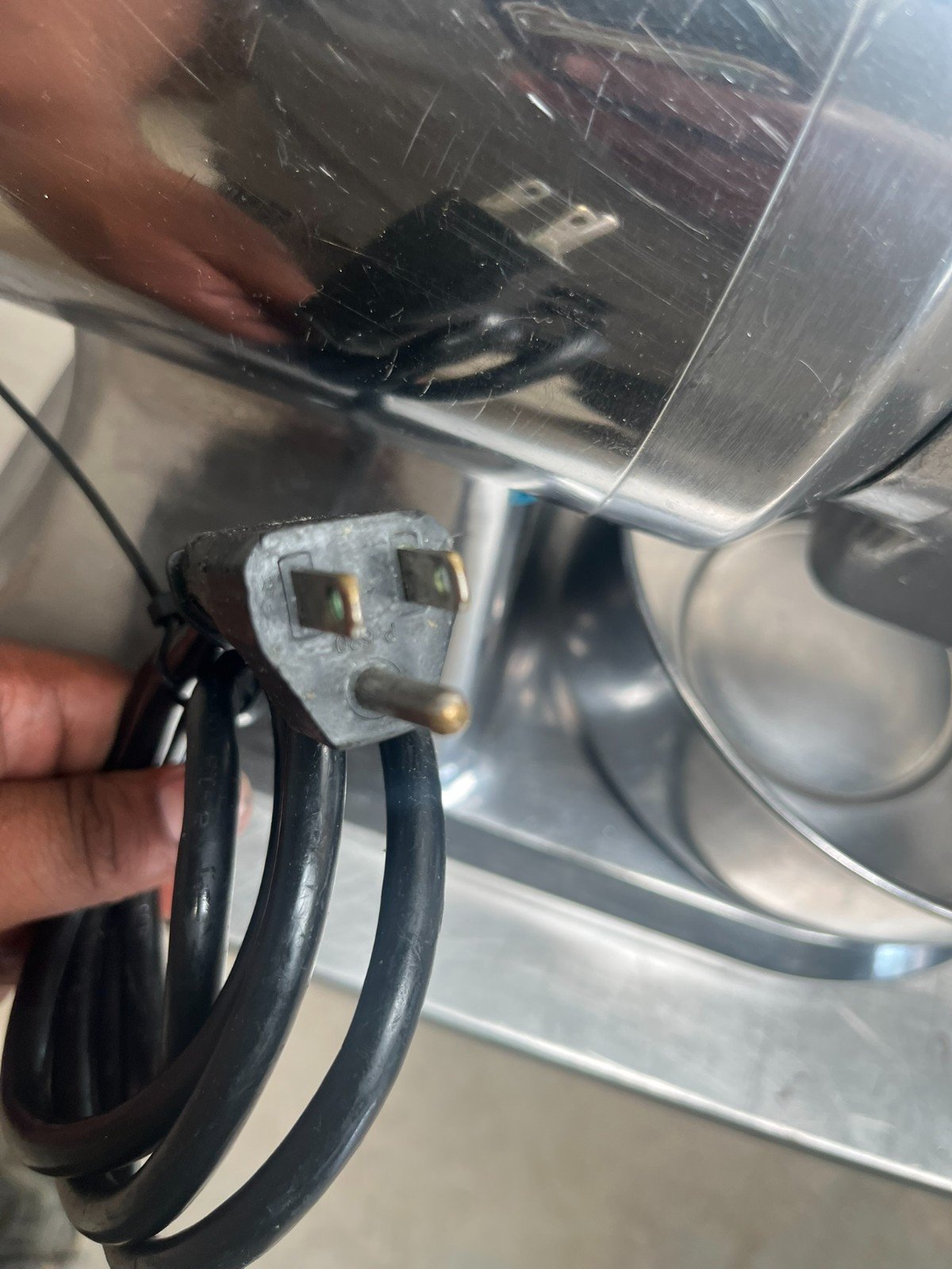 Fama Electric Hard Cheese Grater - Image 8