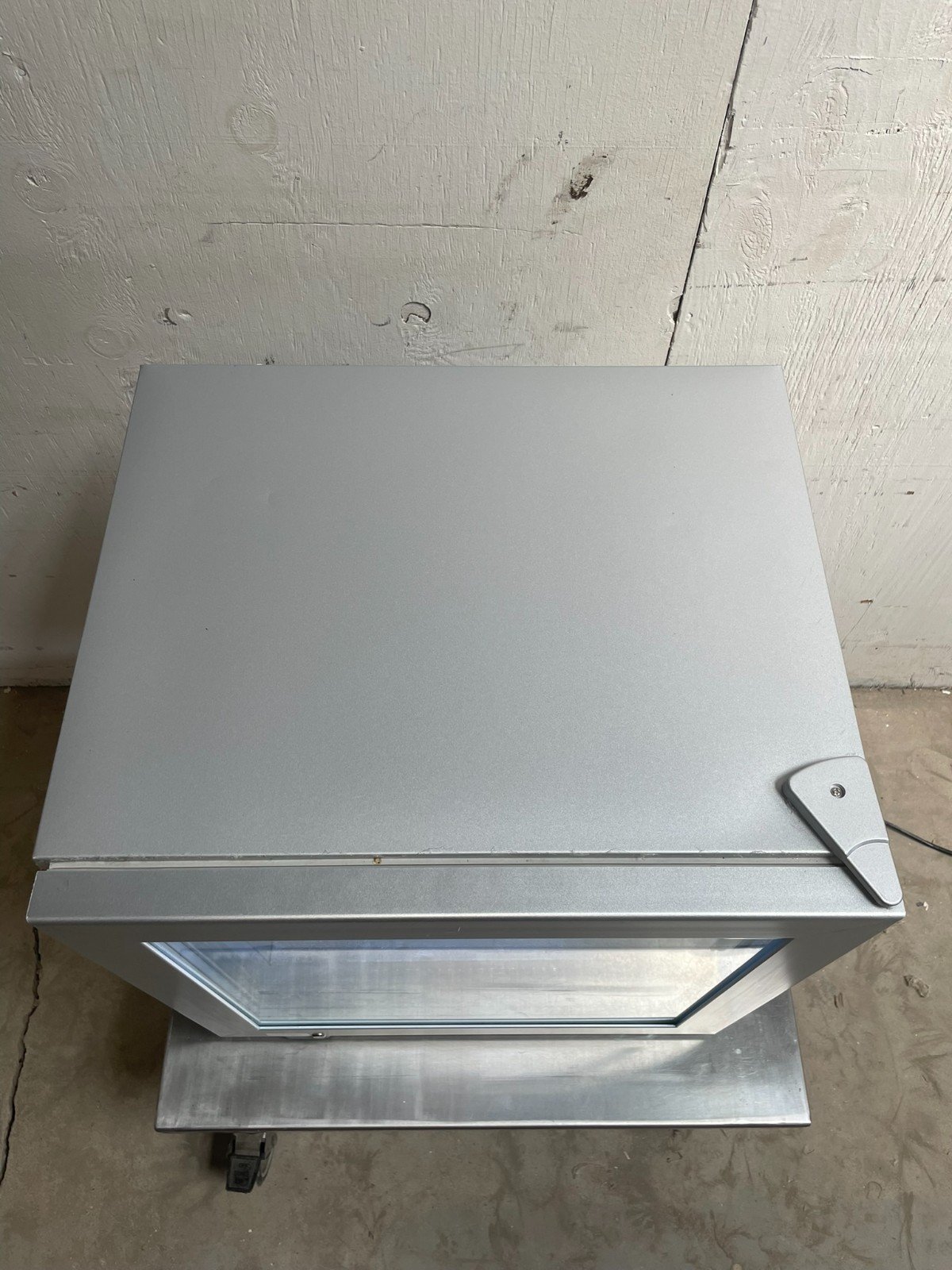 Summit SCFU386 Countertop Glass Door Display Freezer - Image 6
