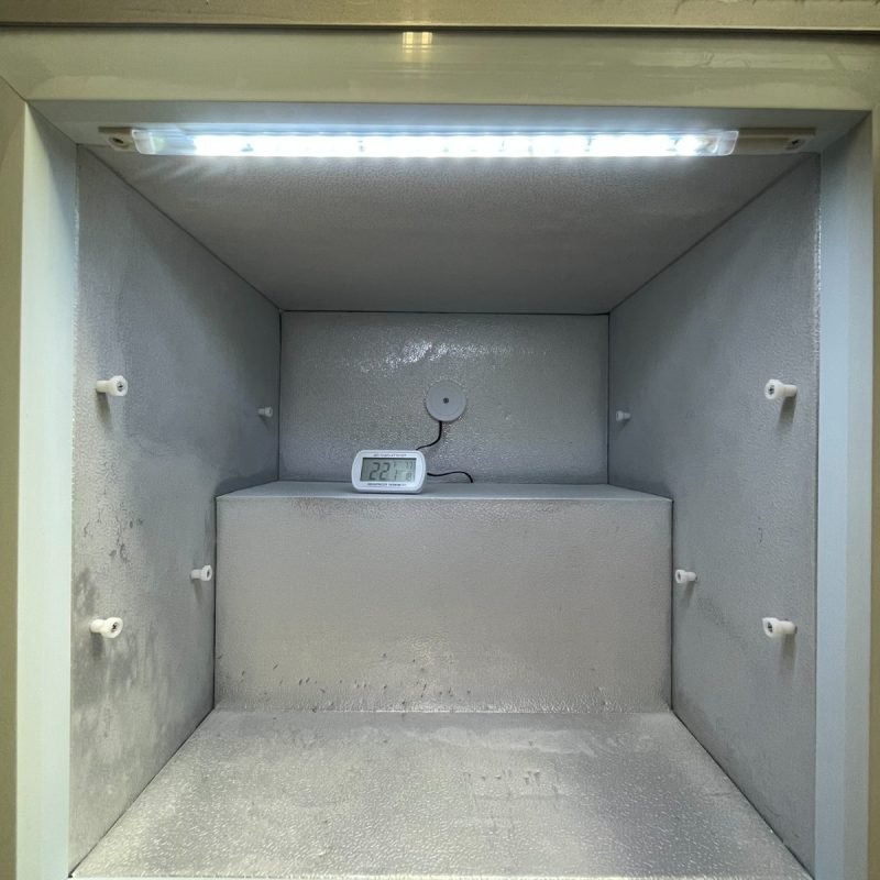 Summit SCFU386 Countertop Glass Door Display Freezer - Image 8