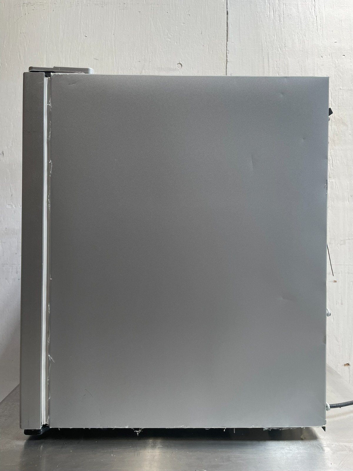 Summit SCFU386 Countertop Glass Door Display Freezer - Image 9