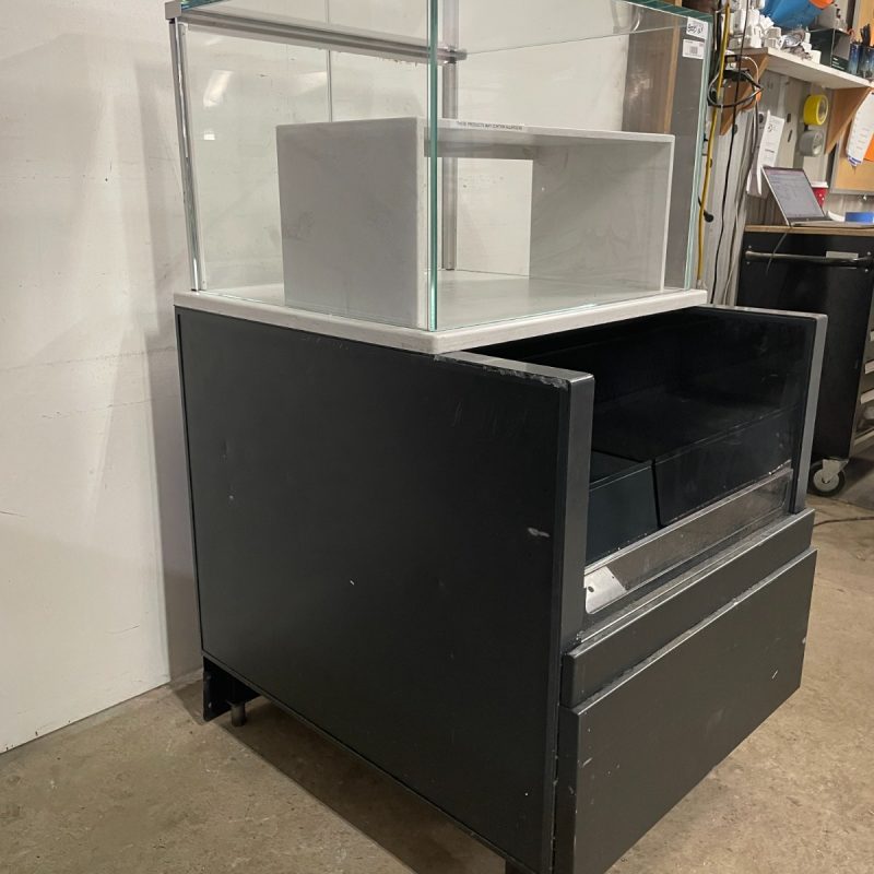 28" Structural Concepts SBZ2852DR Refrigerated Glass Display Case - Image 4