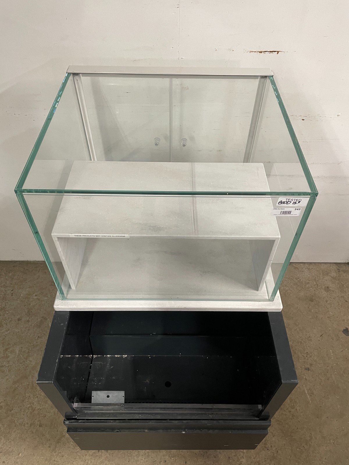 28" Structural Concepts SBZ2852DR Refrigerated Glass Display Case - Image 6