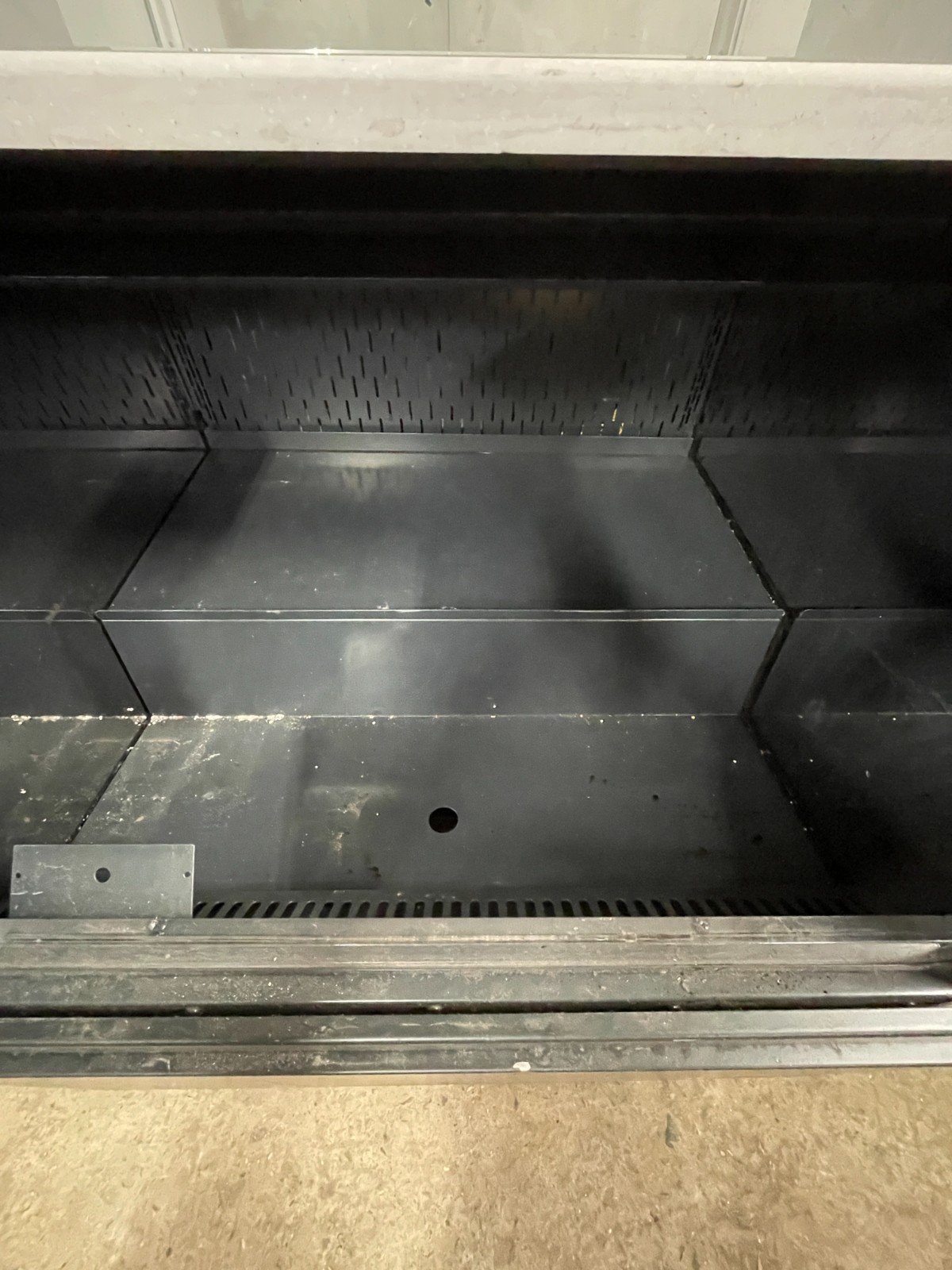28" Structural Concepts SBZ2852DR Refrigerated Glass Display Case - Image 7