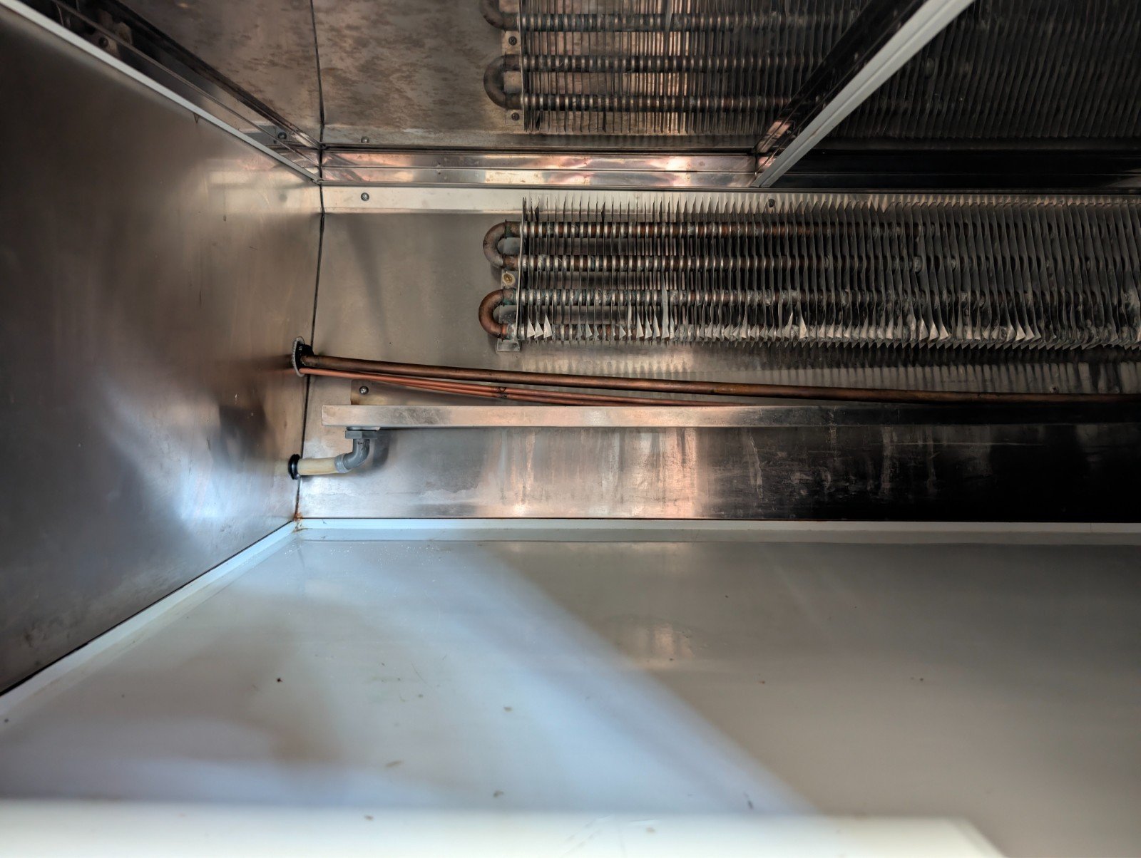 2019 Leader ERCD48 118" Commercial Refrigerator Display Case - Image 16