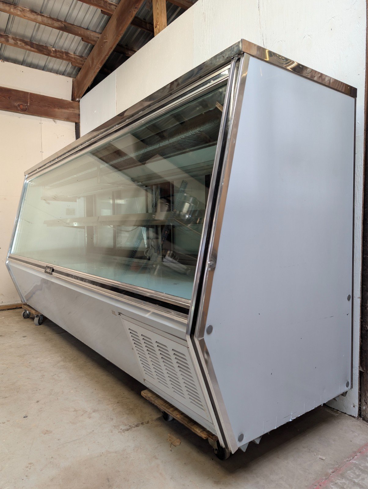 2019 Leader ERCD48 118" Commercial Refrigerator Display Case - Image 4