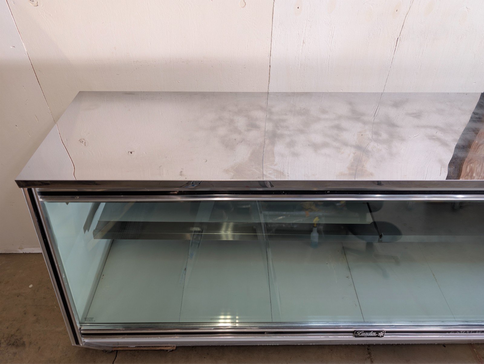 2019 Leader ERCD48 118" Commercial Refrigerator Display Case - Image 10