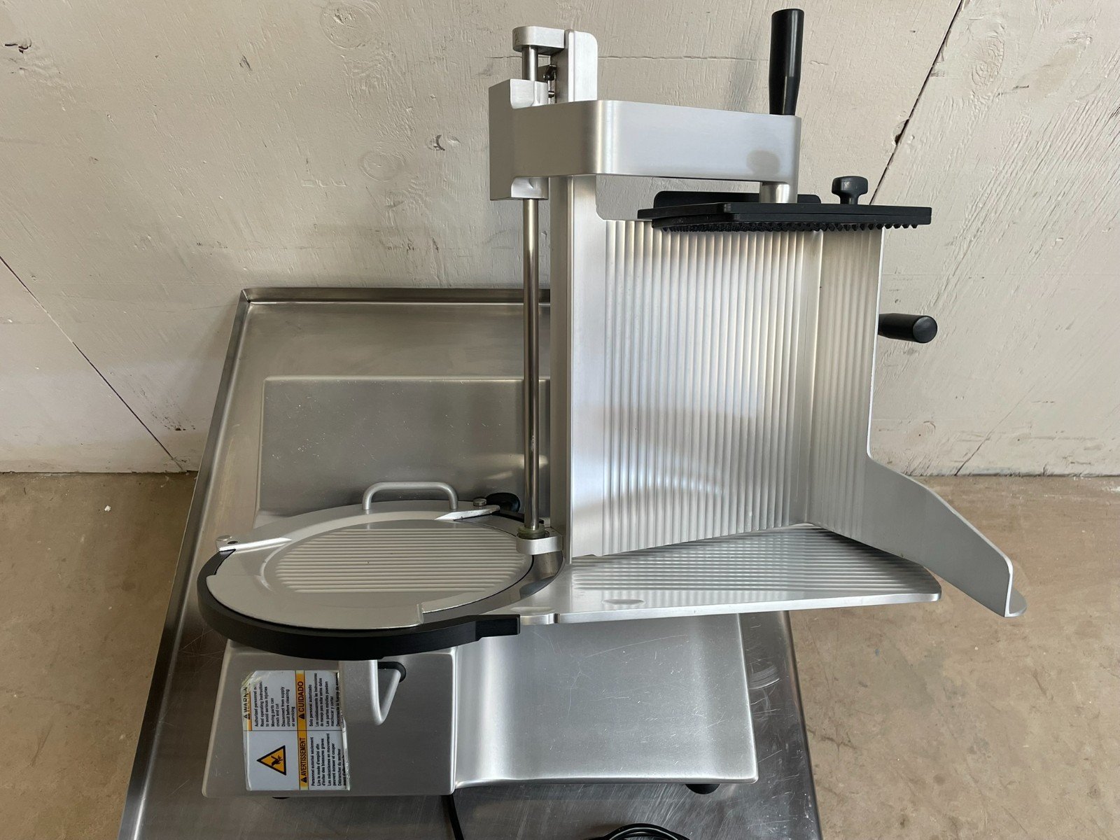 Bizerba SE-12 Manual GSP H Deli Slicer with Sharpener - Image 9