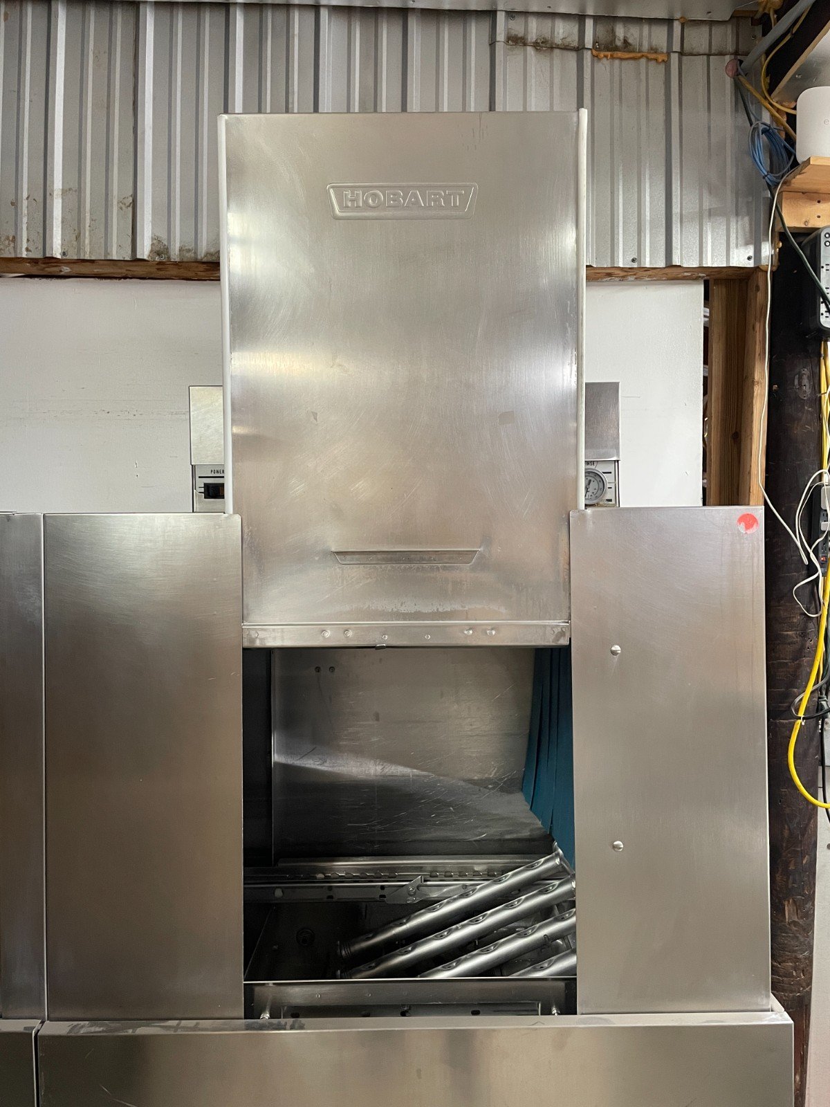 Hobart CRS66A Conveyor Dishwasher - Image 5