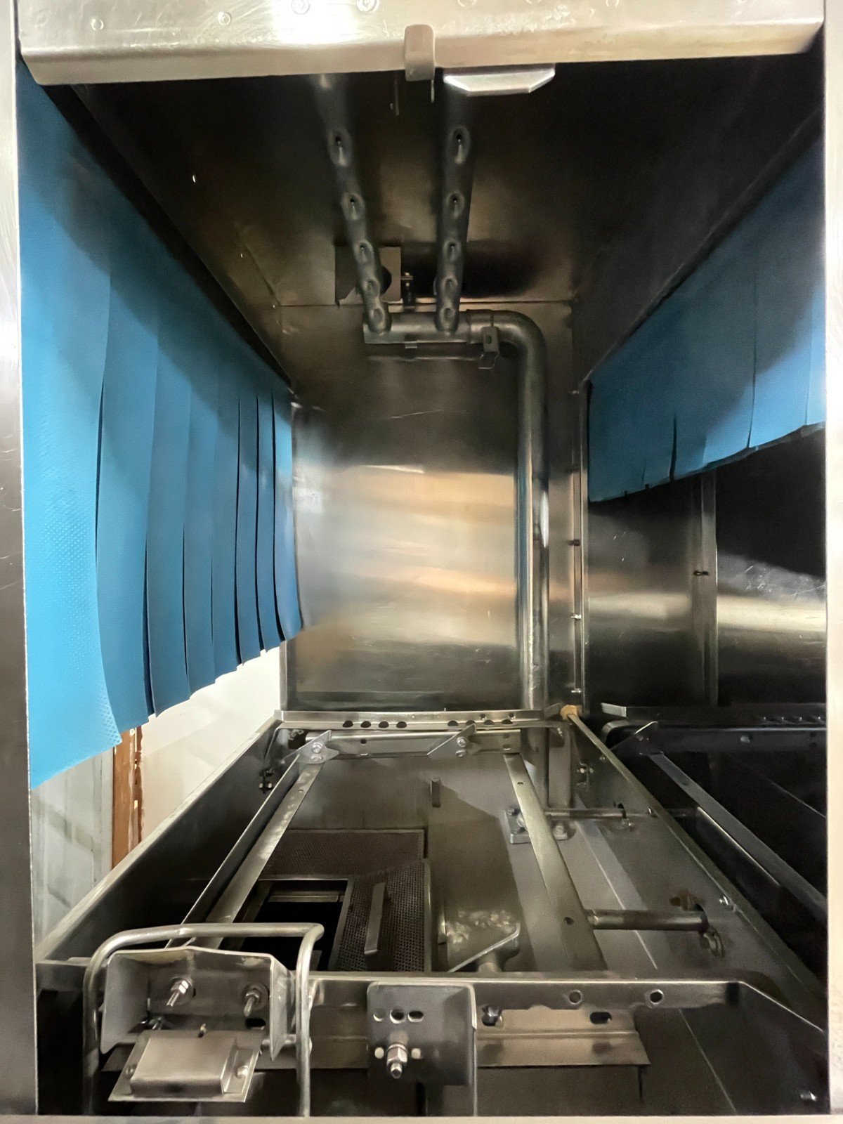 Hobart CRS66A Conveyor Dishwasher - Image 8