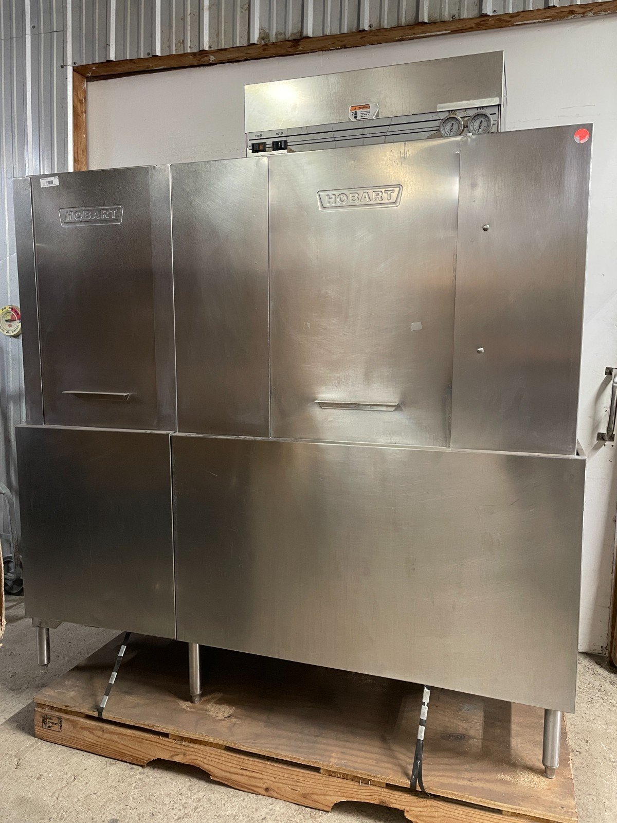Hobart CRS66A Conveyor Dishwasher