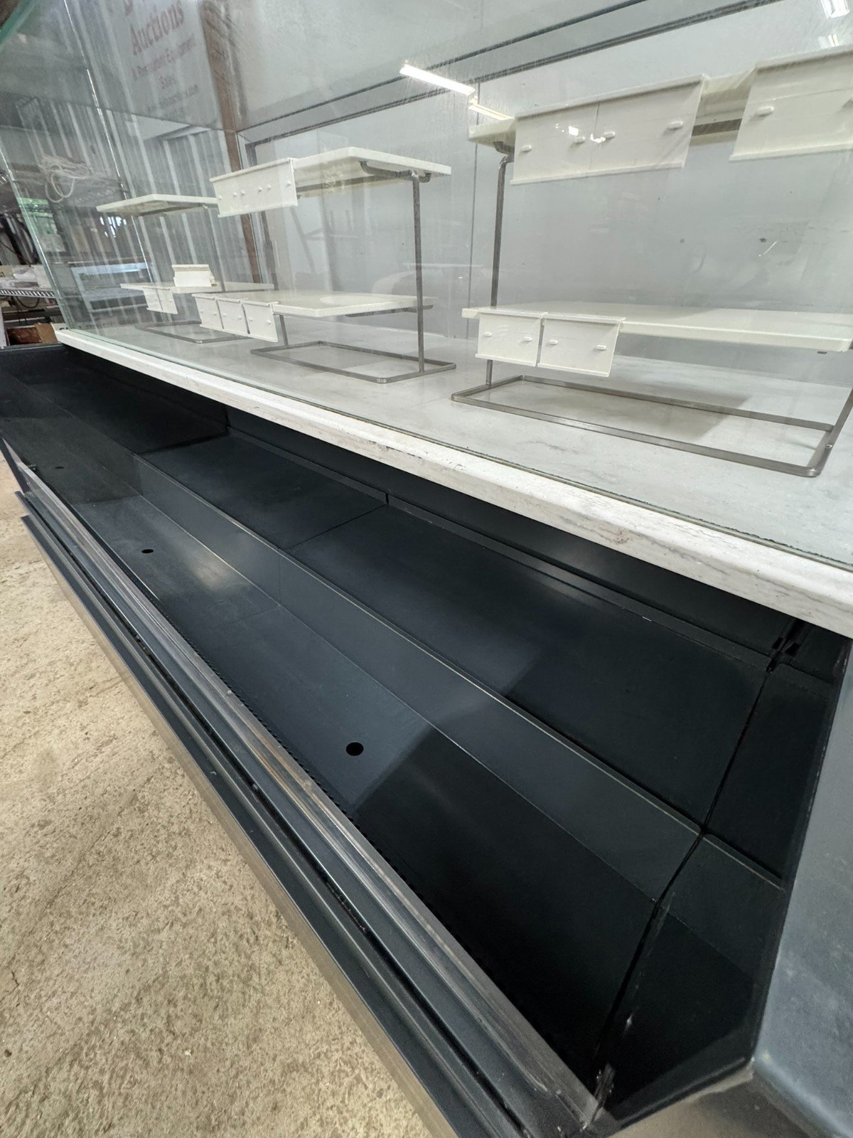 Structural Concepts SBZ6652DR Refrigerated Display Case - Image 18