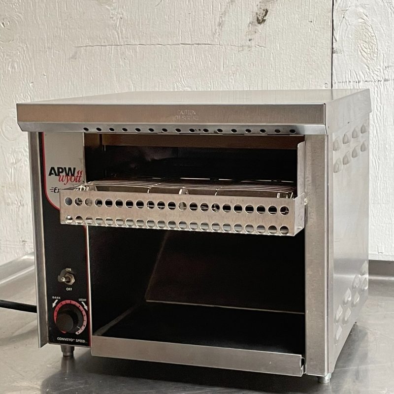 APW Wyott AT-EXPRESS Electric Conveyor Toasters - Image 4