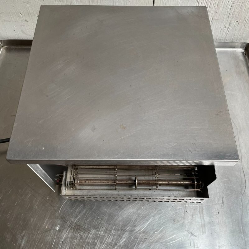 APW Wyott AT-EXPRESS Electric Conveyor Toasters - Image 5