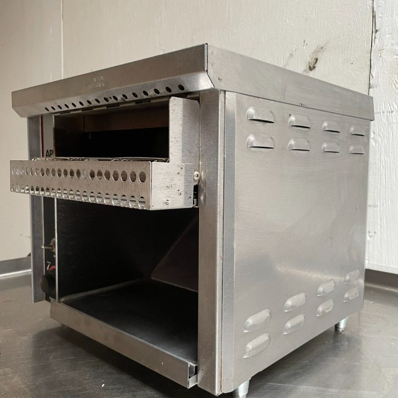 APW Wyott AT-EXPRESS Electric Conveyor Toasters - Image 7