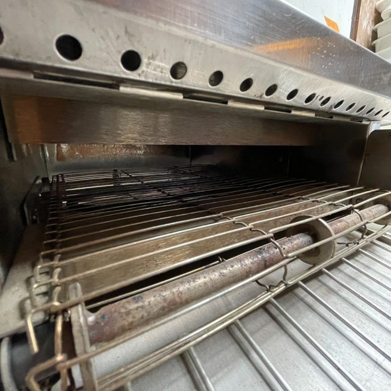 APW Wyott AT-EXPRESS Electric Conveyor Toasters - Image 9