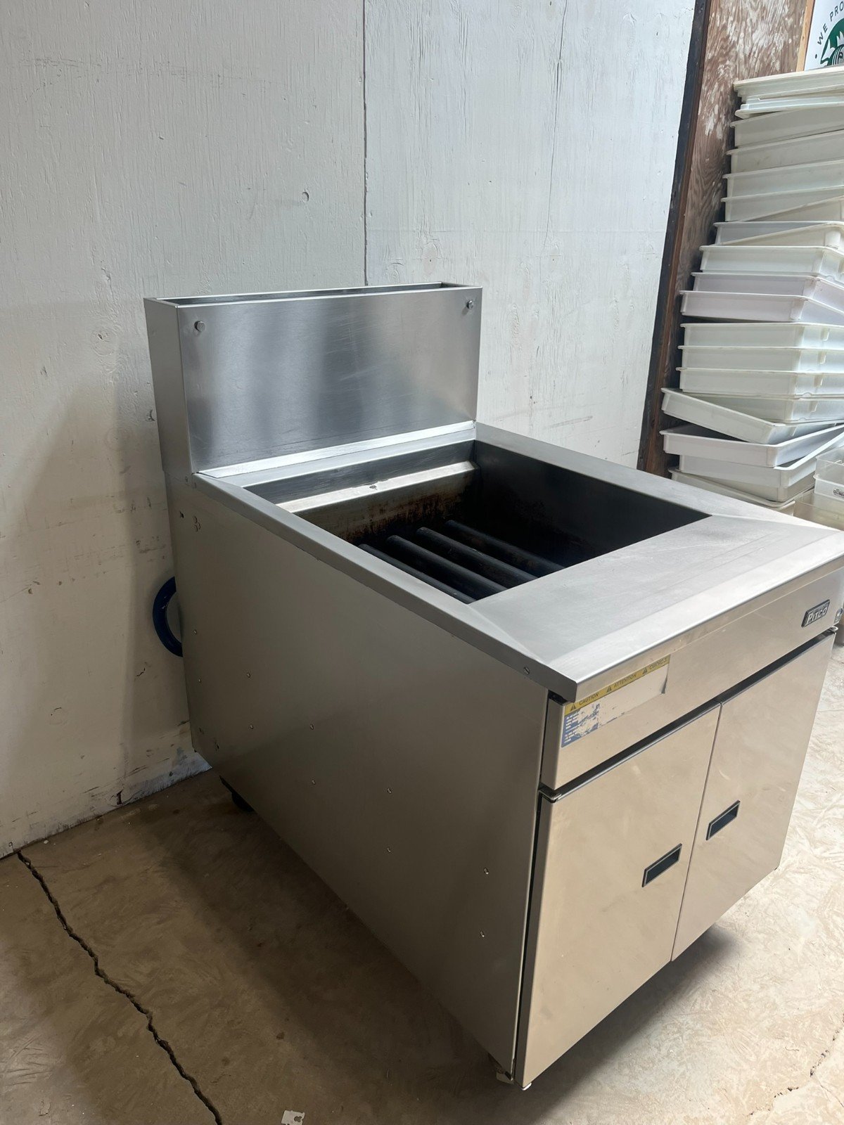 Pitco 24FSS Natural Gas Frialator Donut Fryer - Image 7
