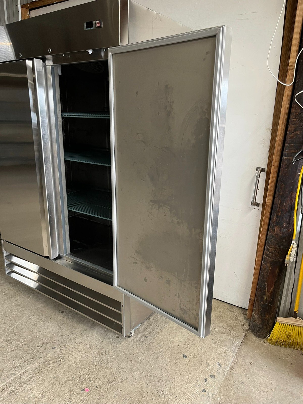 Precision PR2 Reach-In 2-Door Refrigerator - Image 8