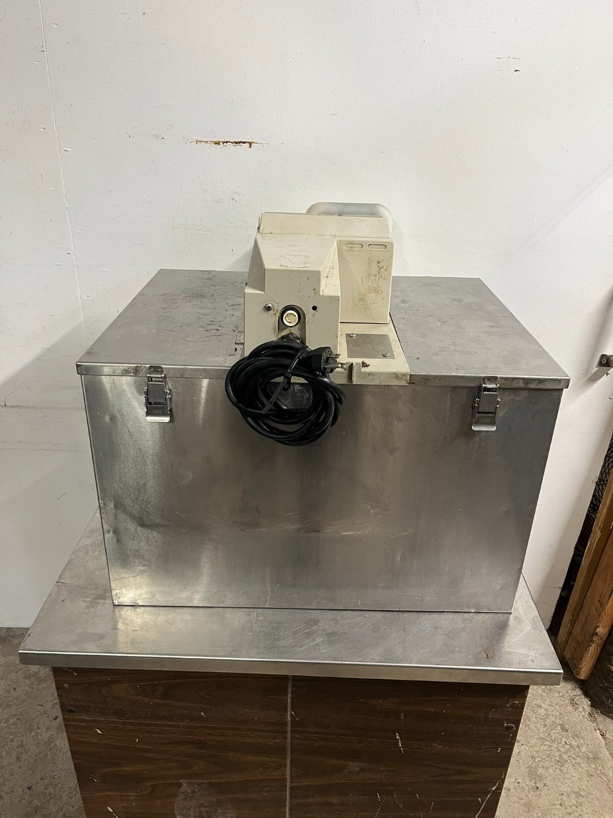 Thermaco W-250-IS Big Dipper Grease Trap - Image 6