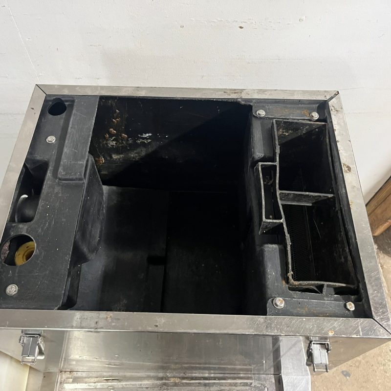 Thermaco W-250-IS Big Dipper Grease Trap - Image 8