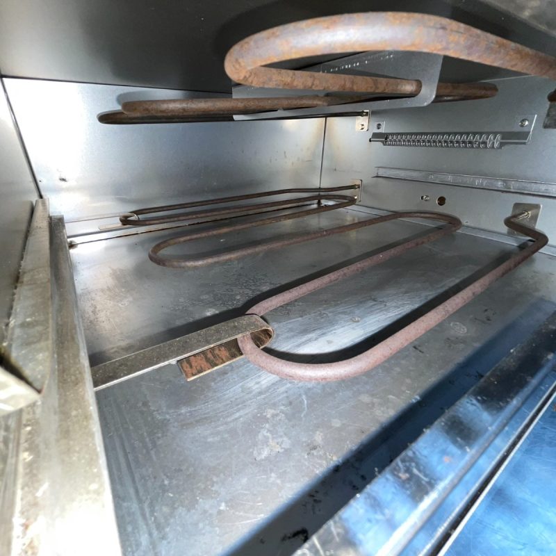 Wisco 560E Countertop Electric Pizza Oven - Image 10